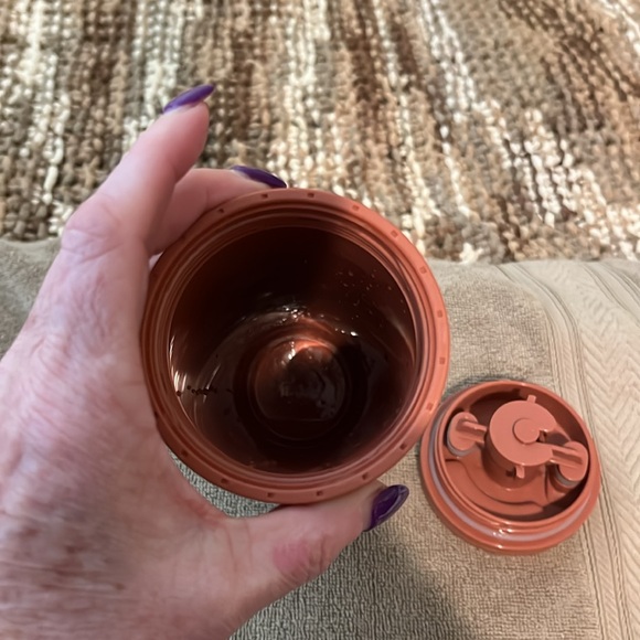 Starbucks copper color 100% recycled plastic dishwasher microwave safe screw top - Picture 4 of 4